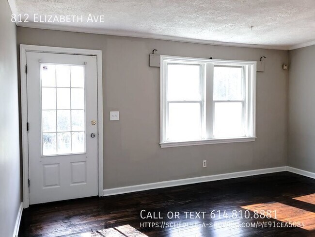 Building Photo - Three Bedroom Cape Cod Home