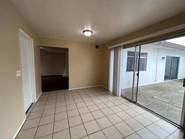 Foto del edificio - 309 Capistrano Dr