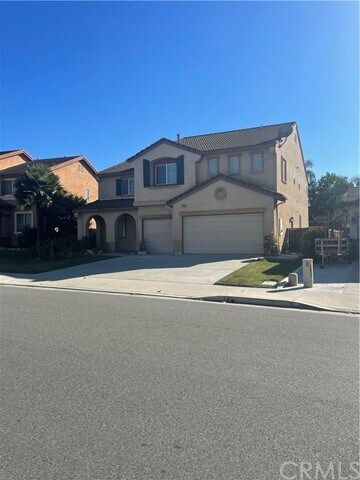 Building Photo - 13949 Orangevale Ave