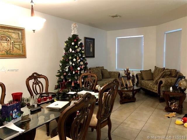 Building Photo - 9125 SW 153rd Ave