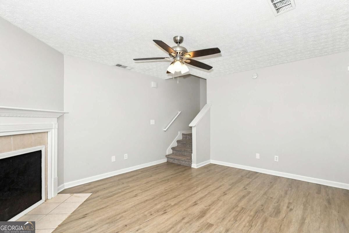 Building Photo - 9471 Bogey Ct