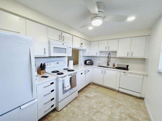 Photo - 7080 Nova Drive 307b, Davie, FL 33317 - 7179 House