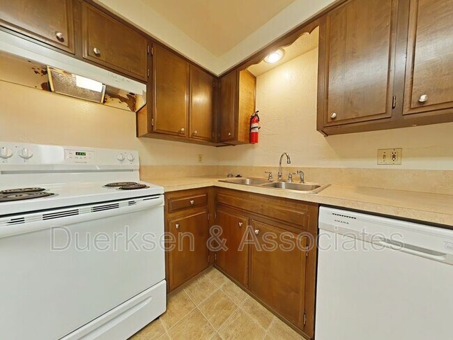 Foto del edificio - 2393 NW Garryanna St
