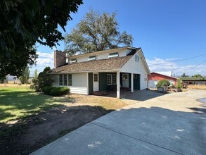 Building Photo - 12505 Occidental Rd