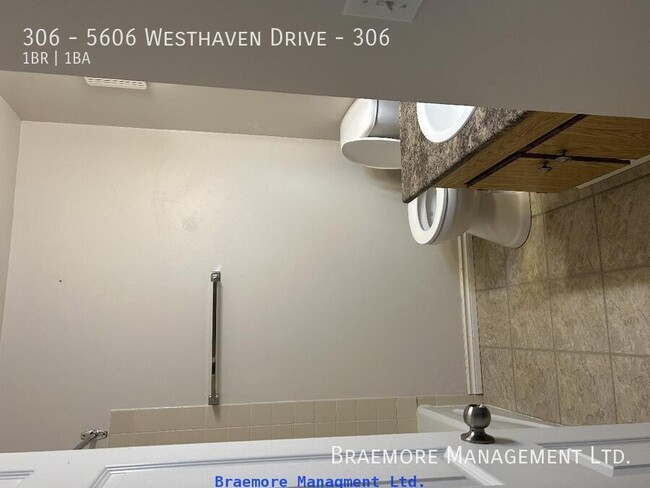 Photo du bâtiment - 5606-5606 Westhaven Dr