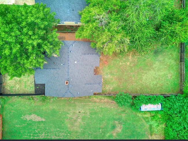 Foto del edificio - 2115 N Kate Ave