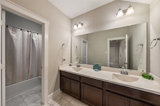 Building Photo - 16815 Osprey Bend Dr