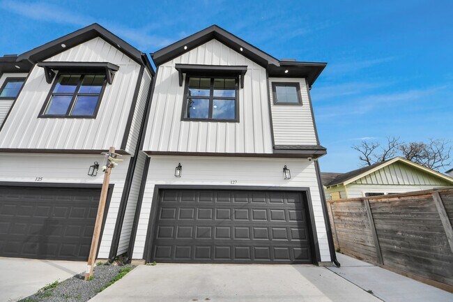 Foto del edificio - 127 E 38th St