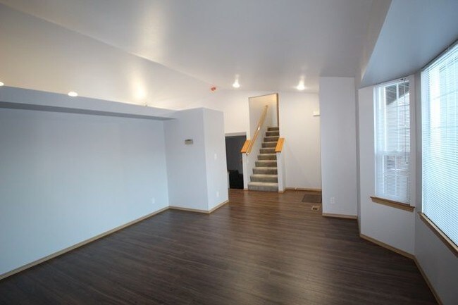 Foto del edificio - 6222 83rd Pl NE