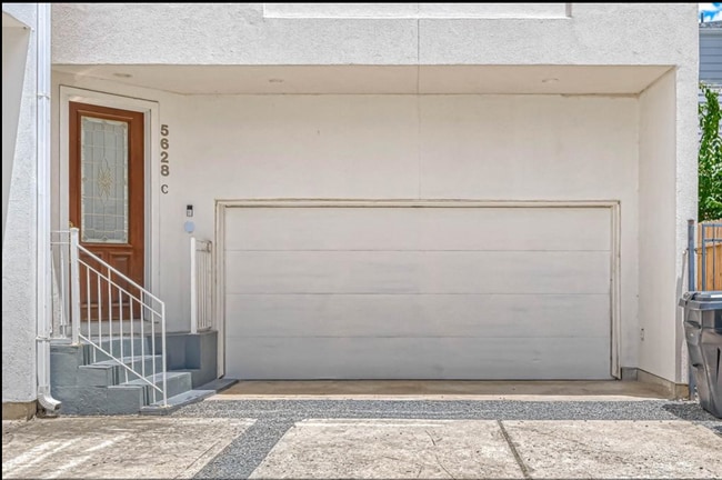 Building Photo - 5628 Kiam St