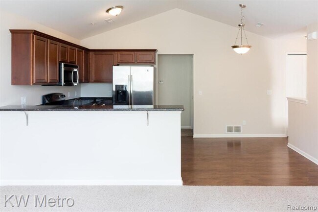 Foto del edificio - 49144 W Woods Dr