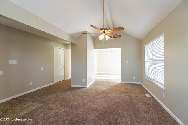 Foto del edificio - 7913 Kenhurst Dr