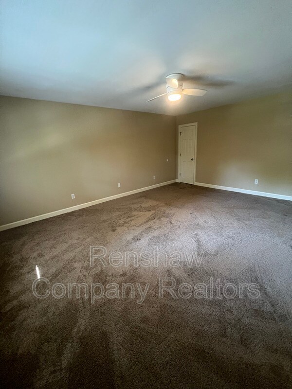 Building Photo - 697 S Belvedere Blvd