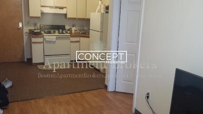 Building Photo - 81 Essex St