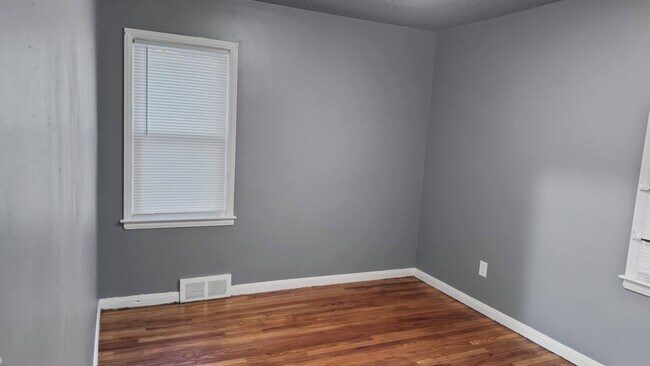 Foto del edificio - 3625 Chatsworth St