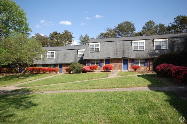Building Photo - Gorman Crossings