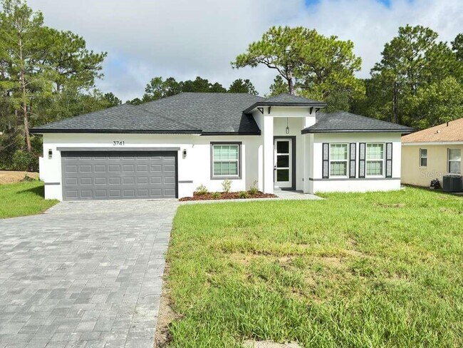 Foto del edificio - 3741 W Forest Dr