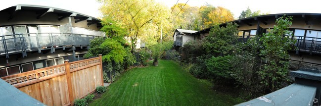 Building Photo - Chalet Apartments