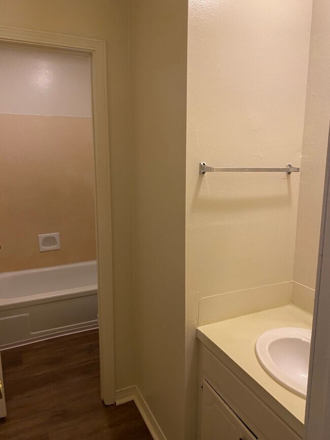 Foto del edificio - 8757 Granite Dr