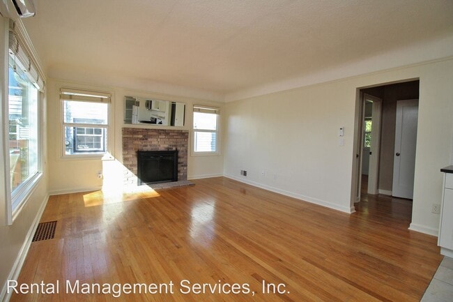 Building Photo - 4 br, 2 bath House - 8761 NE Beech St