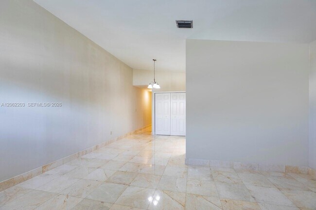 Foto del edificio - 2733 SW 31st Pl