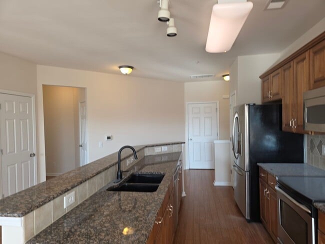 Building Photo - 15065 Santa Lucia Dr