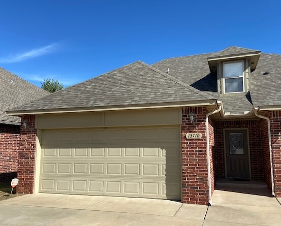 Front - 13710 Oxford Dr