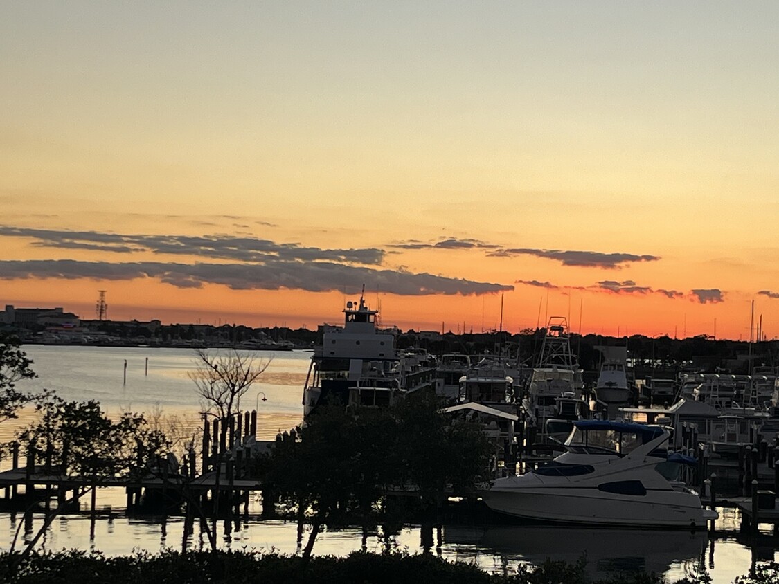 Nightly view. Sunset - 33 Harbour Isle Dr W