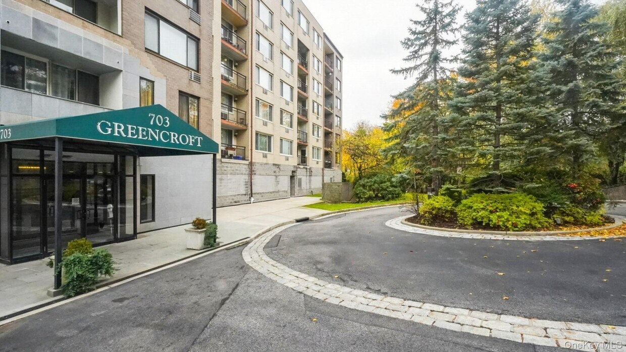 Foto principal - 703 Pelham Rd