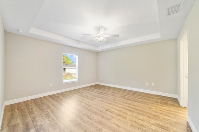 Building Photo - 91 Walnut Dr