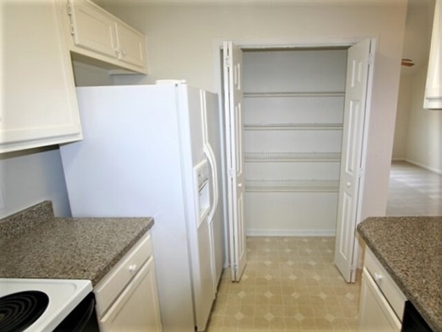 Foto del edificio - 2416 Bradfield Ct