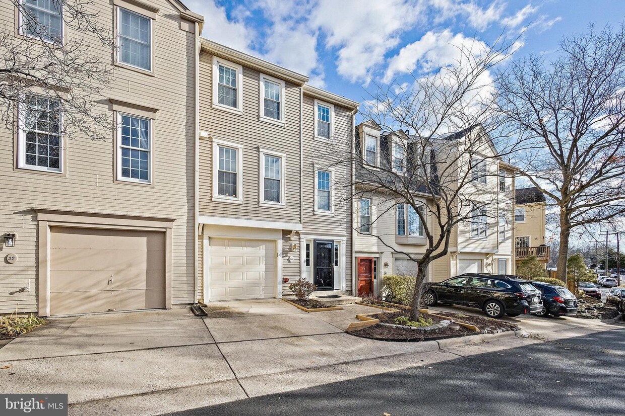 34 Fendall Ave, Alexandria, VA 22304 Townhome Rentals in Alexandria