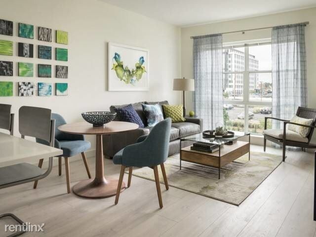 Building Photo - Studio, 1 bath Apartment - 123 Heard St 403