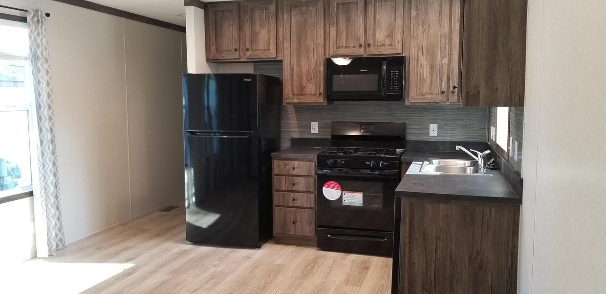 Foto principal - 10340 Midland Rd