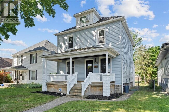 Building Photo - 371 Curry