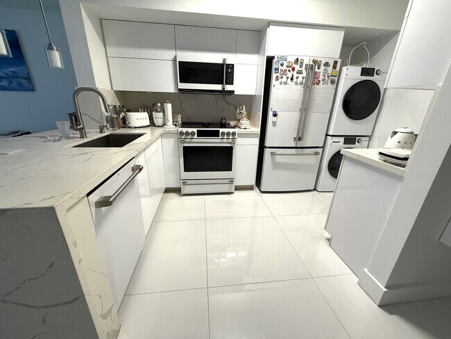 Foto del edificio - 5077 NW 7th St