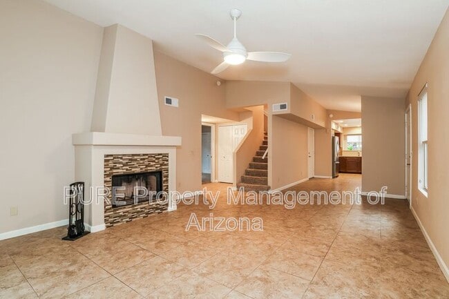 Foto del edificio - 3009 E Woodland Dr