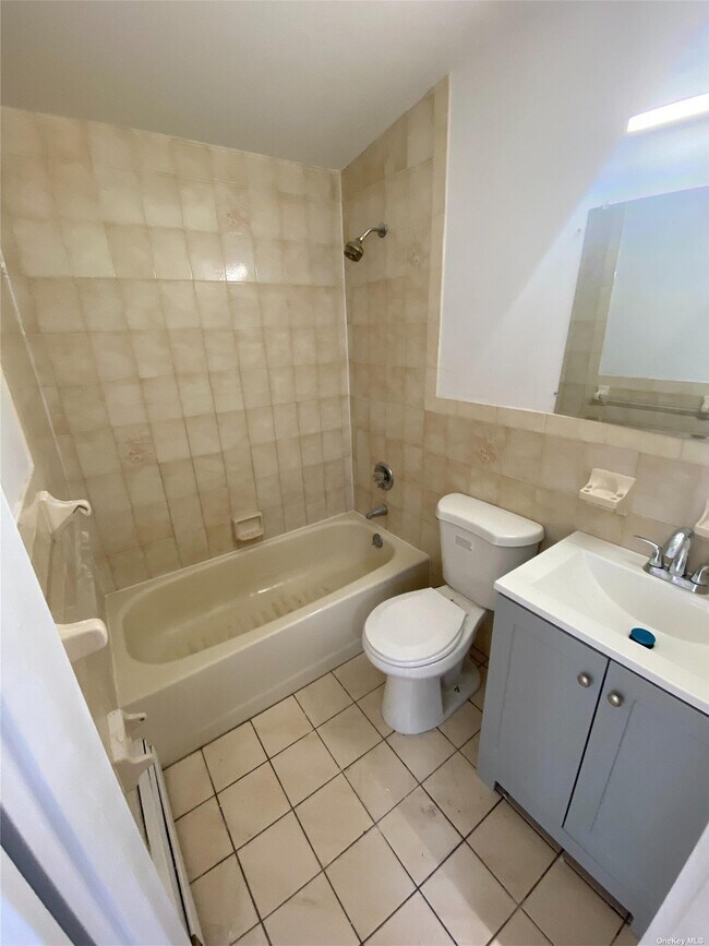 6929 53rd Ave, Flushing, NY 11373 Room for Rent in Flushing, NY