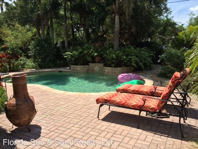 Foto del edificio - 2 br, 2 bath House - 239 Sovrano Rd