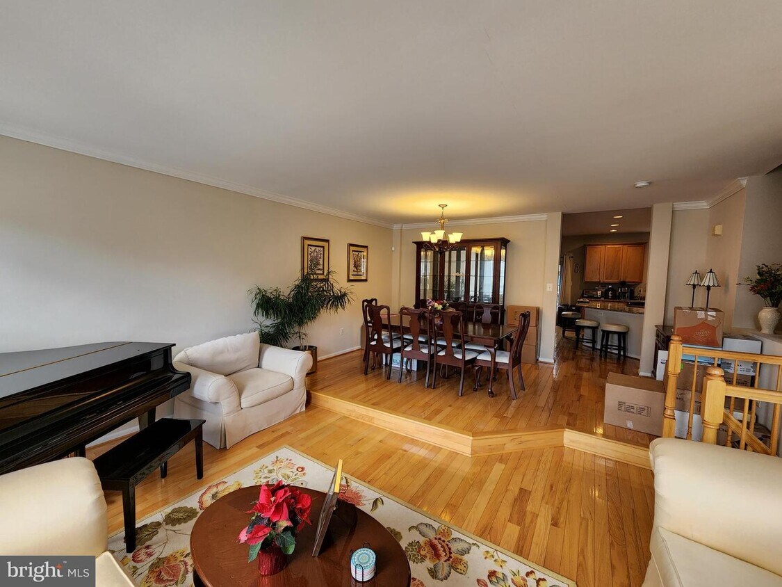 47706 Bowline Terrace, Sterling, VA 20165 Townhouse for Rent in