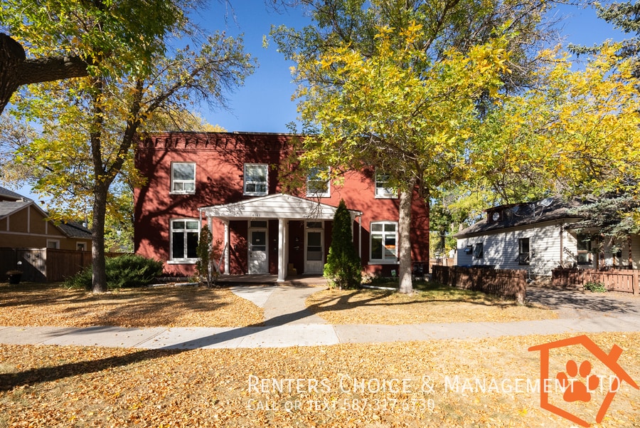 Primary Photo - 2 Bedroom Pet Friendly Main Floor, BONUS INCENTIVE