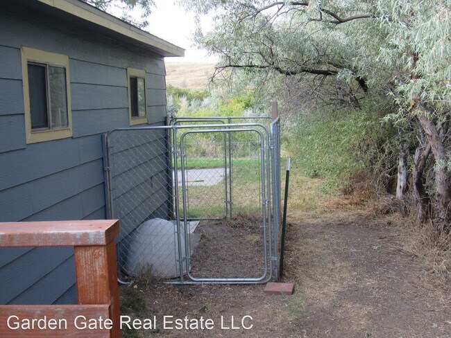 Building Photo - 2 br, 1 bath House - 7184 Riverside