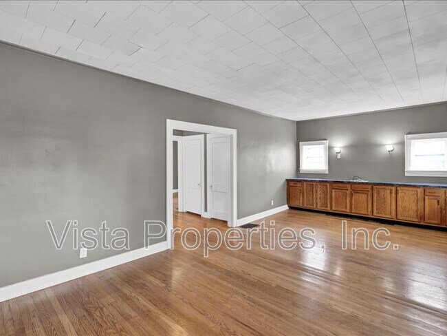 Foto del edificio - 3220 Grant Ave