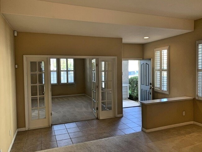 Building Photo - MODERN PARADISE VALLEY FAIRFIELD 3 BEDROOM *STAR RENTALS