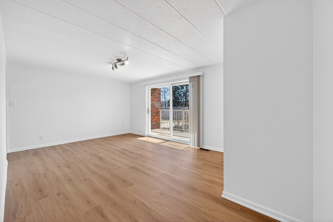 Building Photo - 1108 Mercury Dr