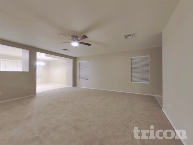 Foto del edificio - 11522 W Charter Oak Rd