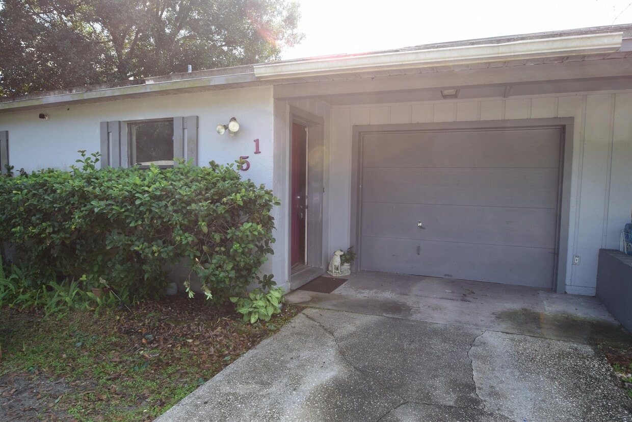 Primary Photo - 2651 Lantana Ln