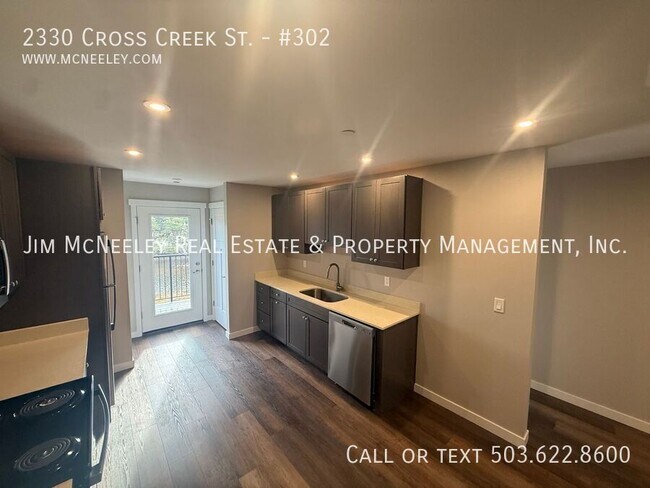 Foto del edificio - 2330 Cross Creek St