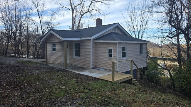 Foto del edificio - Totally Renovated, Private Cottage Now For Rent