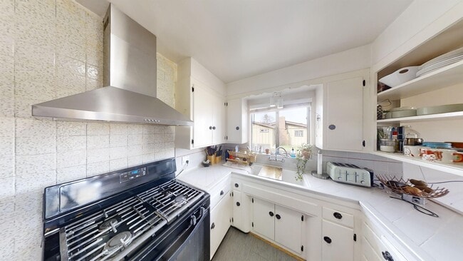 Foto del edificio - 4985 Curry Dr